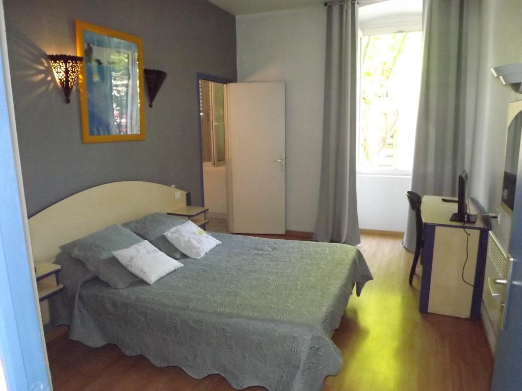 Hotel Univers Бастія Екстер'єр фото
